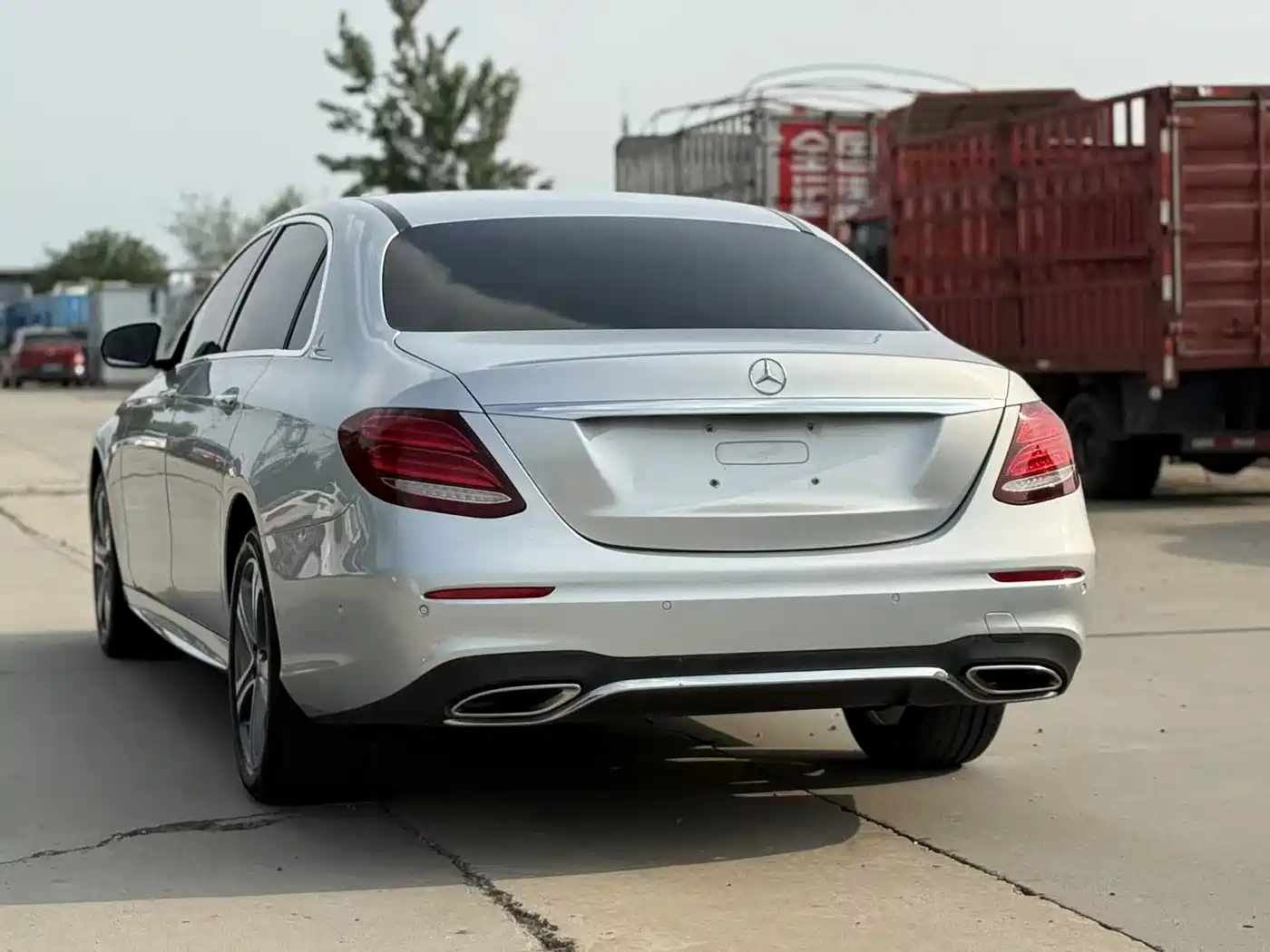 Mercedes-Benz E-Class 2016 E 200 L Sport Type фото 16
