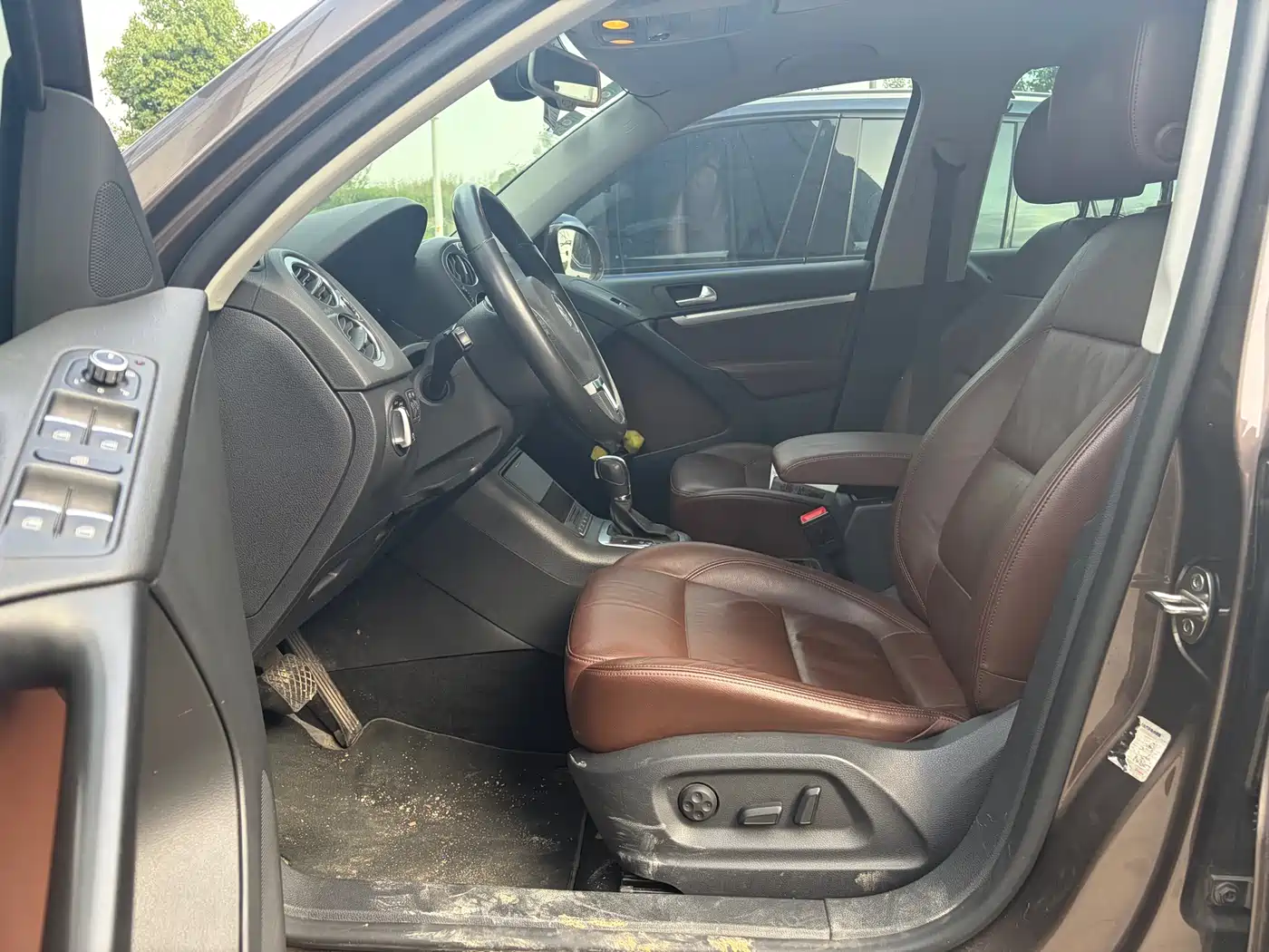Volkswagen Tiguan 2012 2.0TSI Comfort фото 6