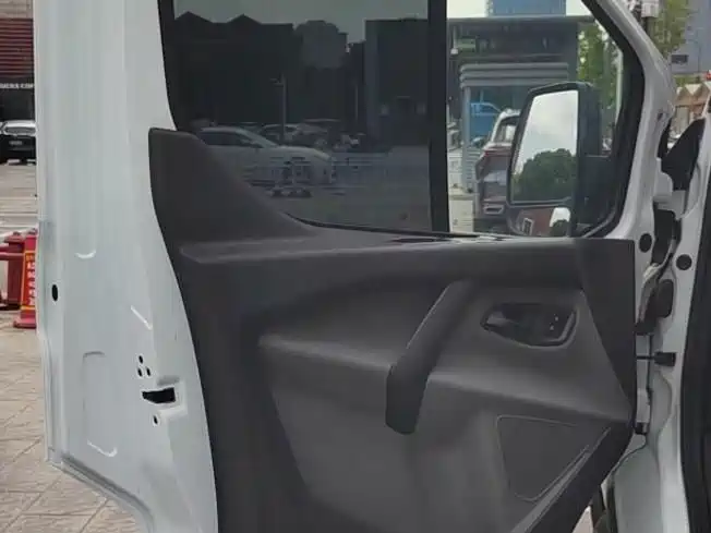 Ford Transit 2021 2019 2.0T Diesel Multi-Purpose Commercial Vehicle Short Wheelbase Low Roof 6-Seater China VI