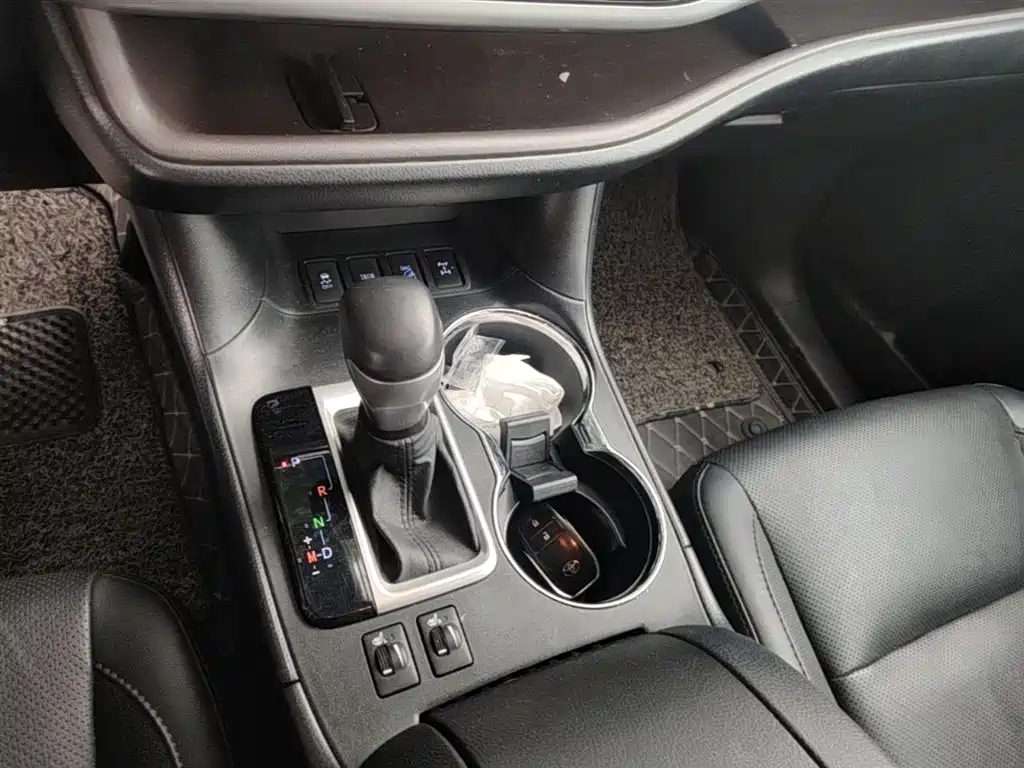 Toyota Highlander 2021 2.0T AWD Knight 7-Seater фото 21