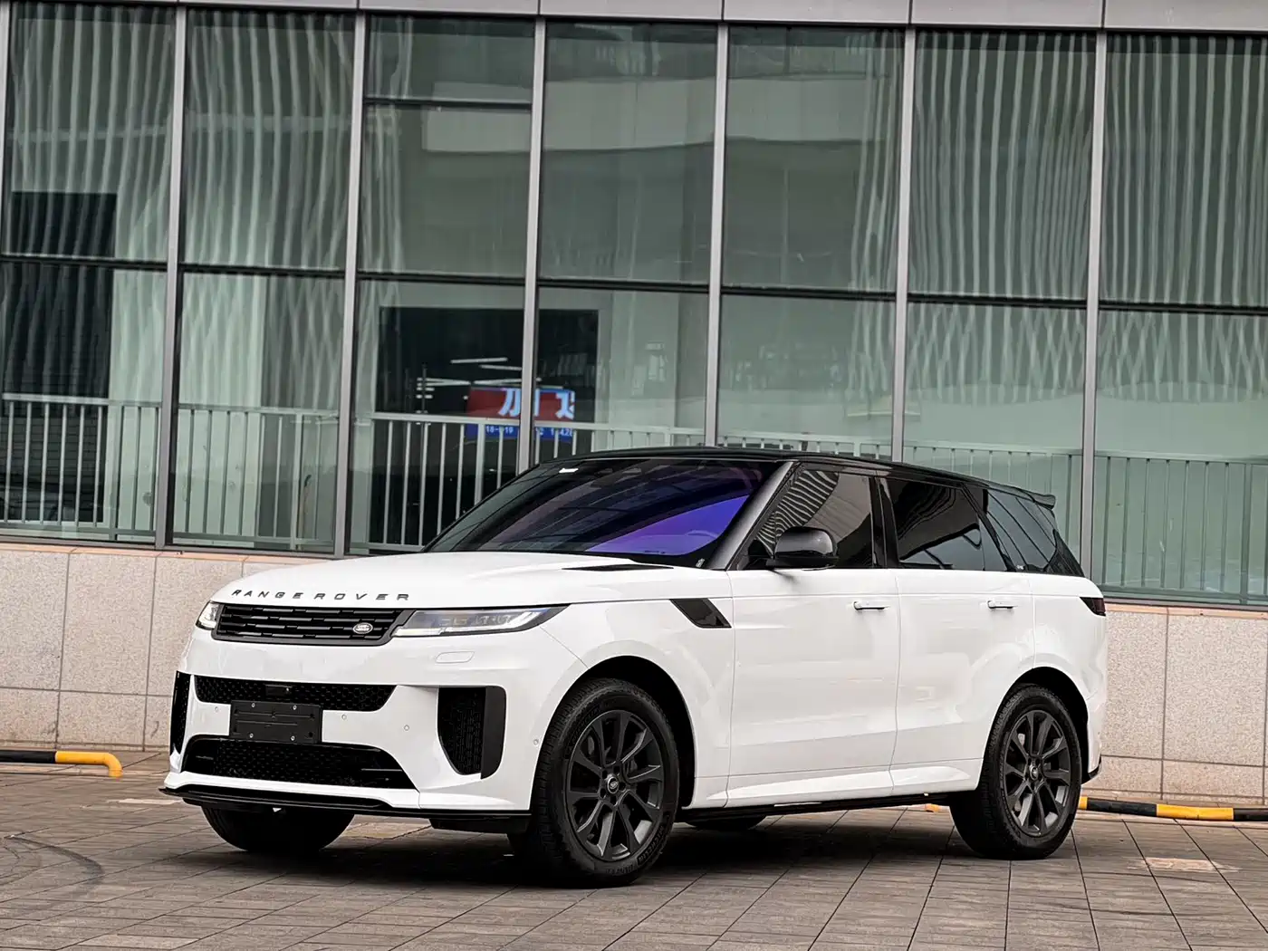 Land Rover Range Rover Sport 2023 400PS Dynamic SE