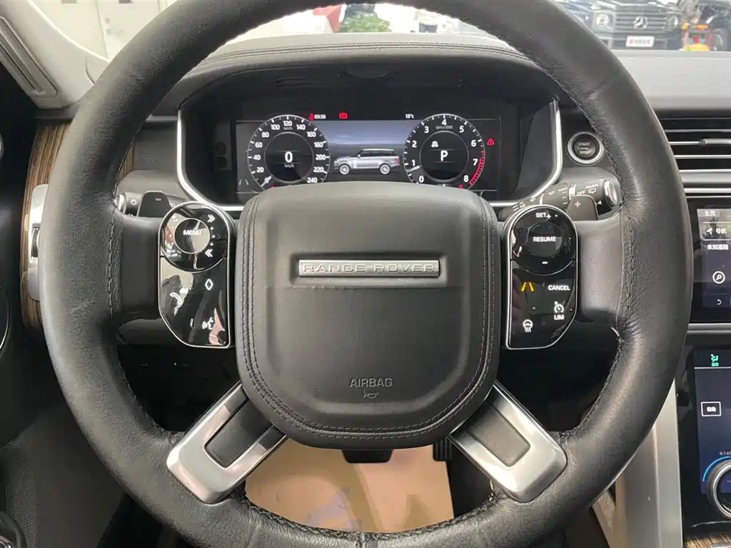 Land Rover Range Rover 2018 3.0 SC V6 Vogue Heritage Edition фото 17