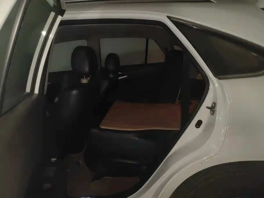 BYD S7 2014 2015 2.0T Automatic Flagship Model
