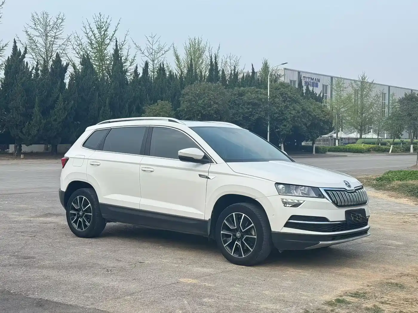 Škoda Karoq 2019 TSI280 Smart Drive Luxury Edition China V фото 3