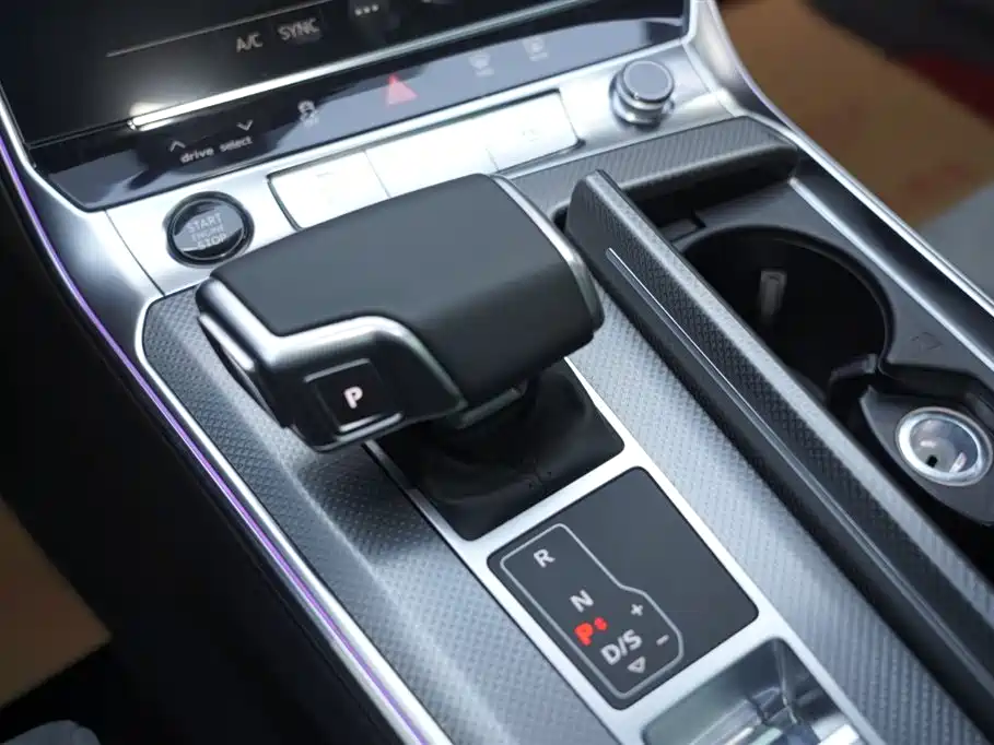 Audi A6L 2024 45 TFSI Premium Dynamic фото 10
