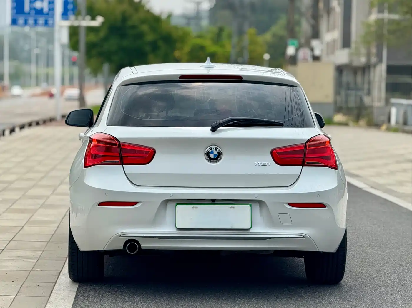 BMW 1 Series (Import) 2015 118i Urban Design Package фото 5