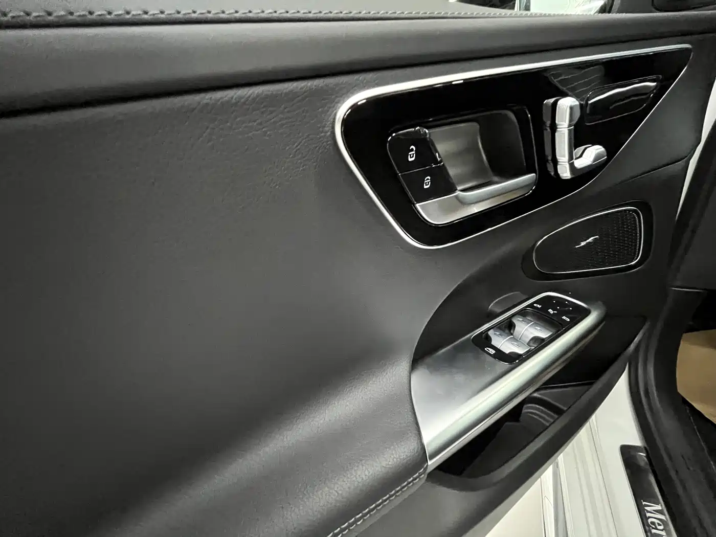 Mercedes-Benz C-Class 2024 C 260 L Sport фото 8