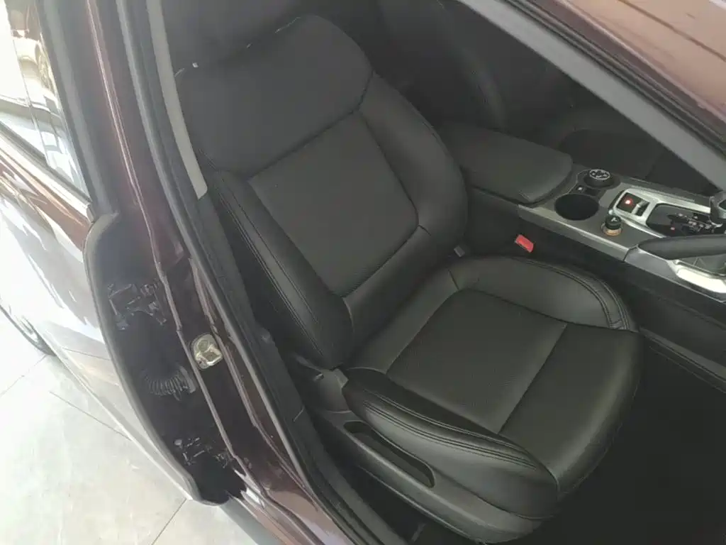 Peugeot 3008 2017 2016 1.6THP Automatic Classic Edition