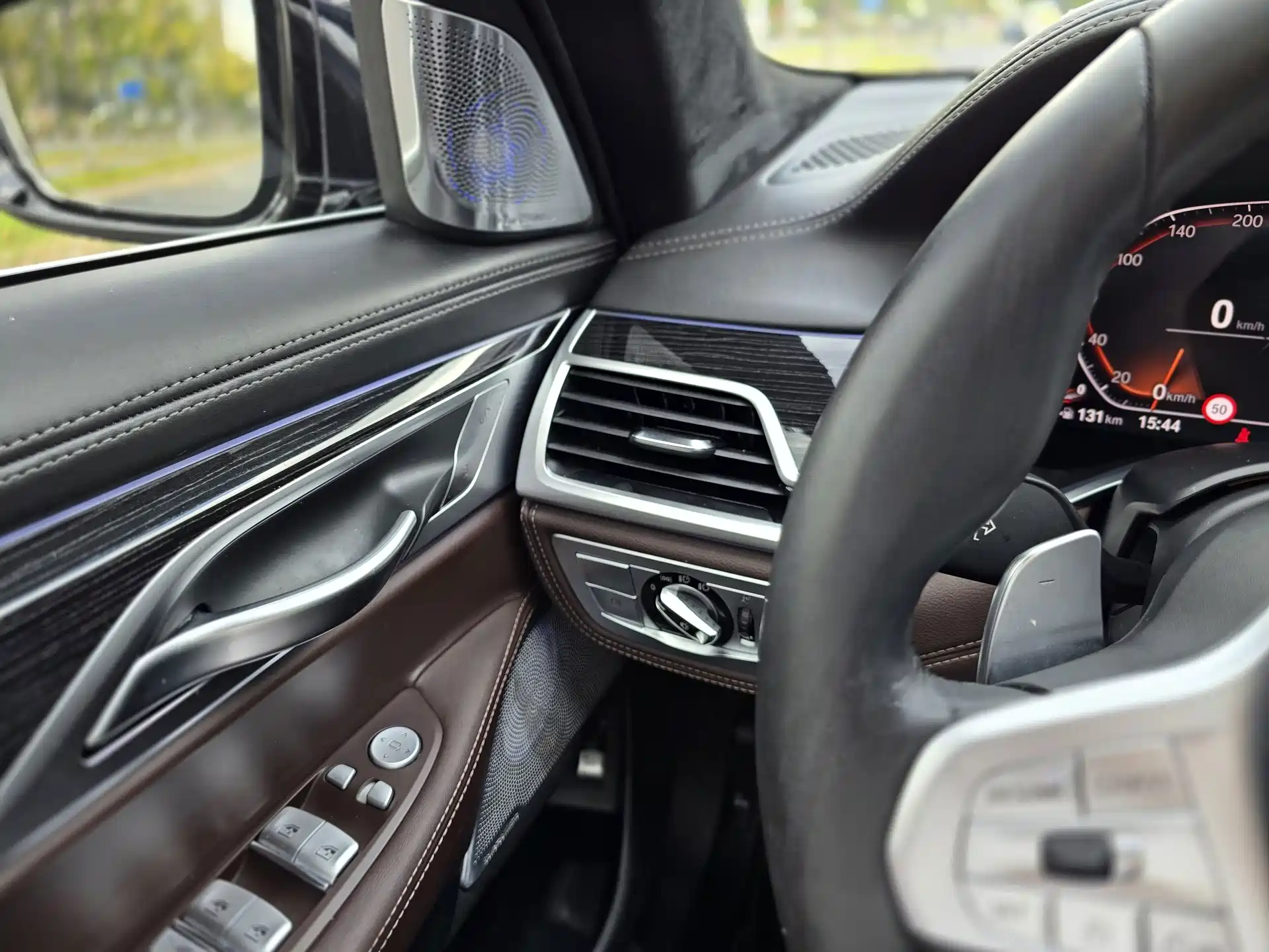 Photo 13 - BMW 7 Series