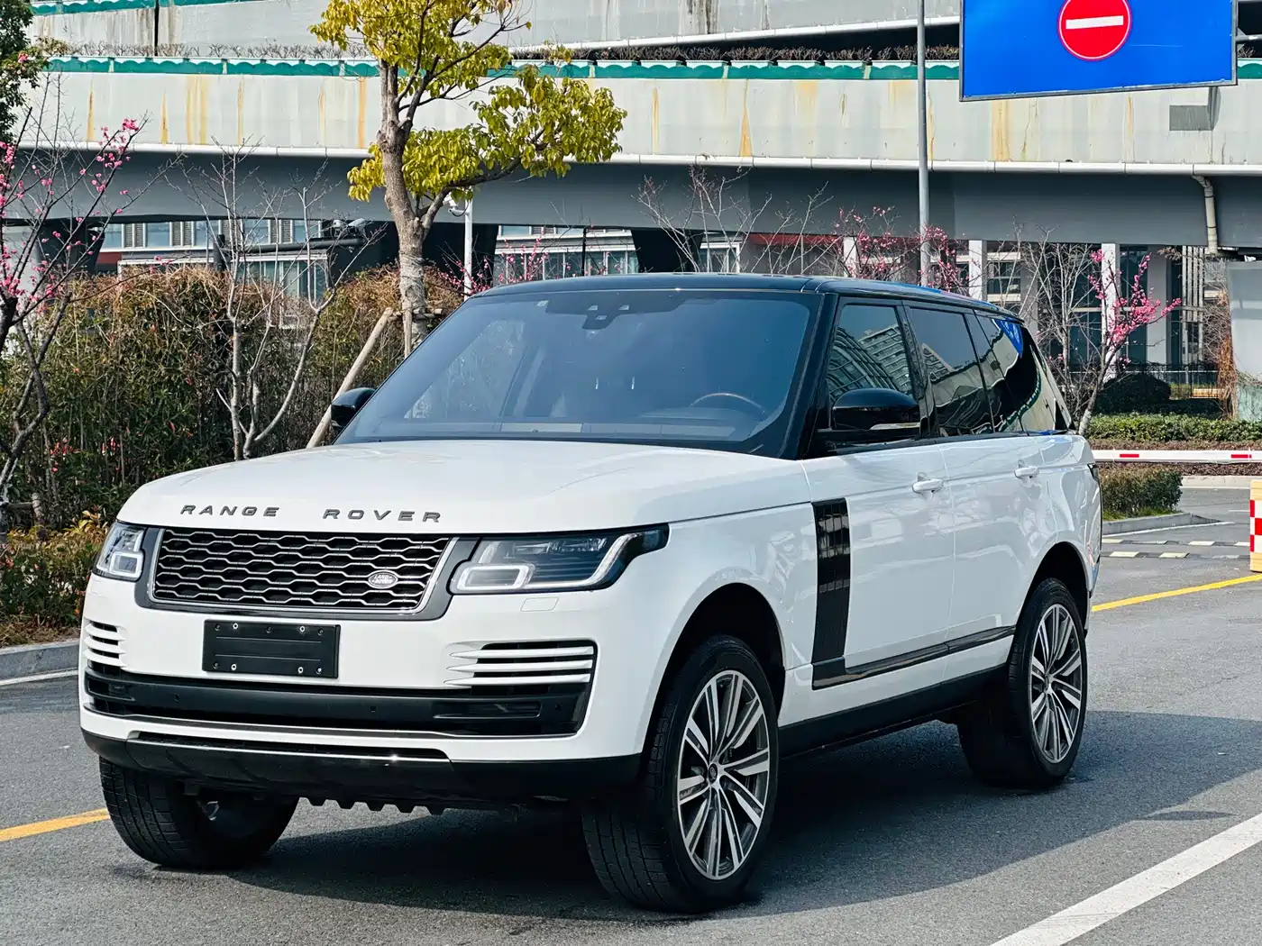 LAND ROVER RANGE ROVER 2023