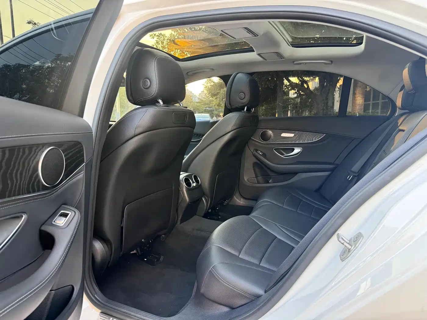 Mercedes-Benz C-Class 2016 C 200 L Sport фото 7