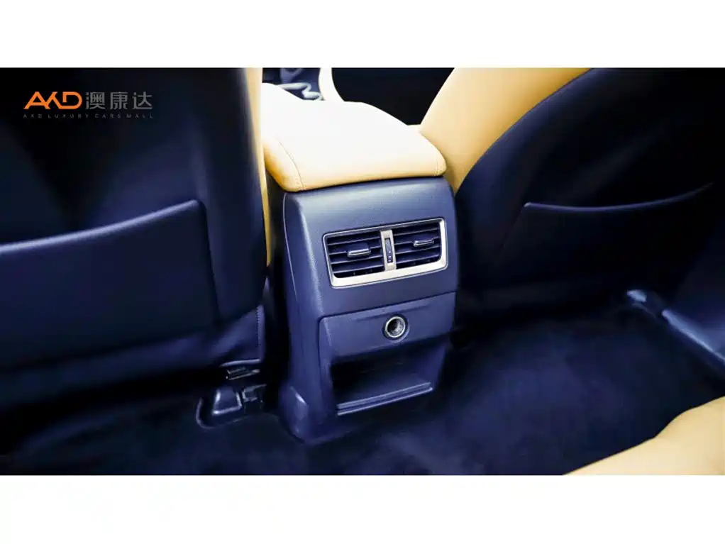 Фото 9 - Lexus RX