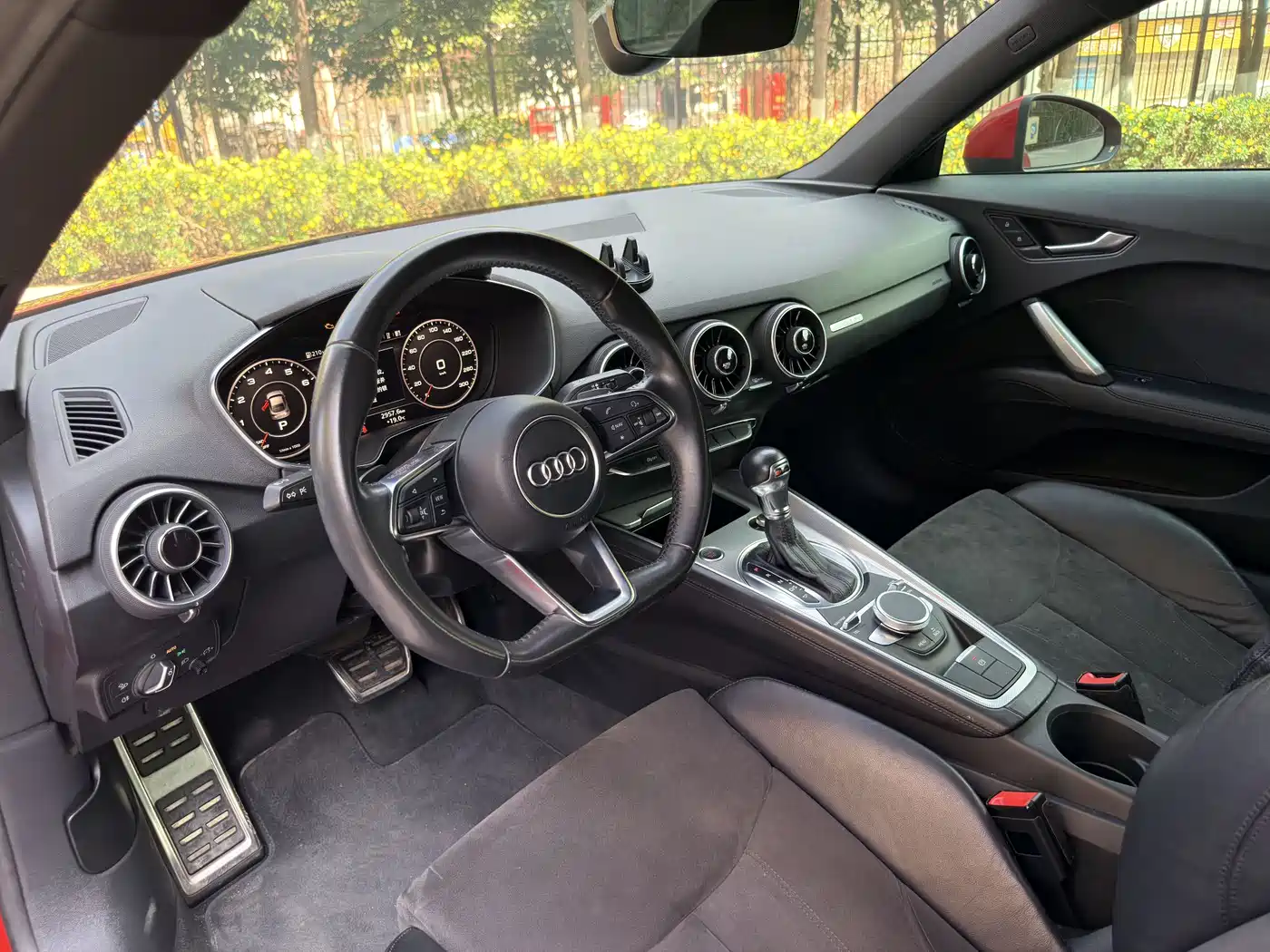 Audi TT 2015 TT Coupe 45 TFSI фото 11