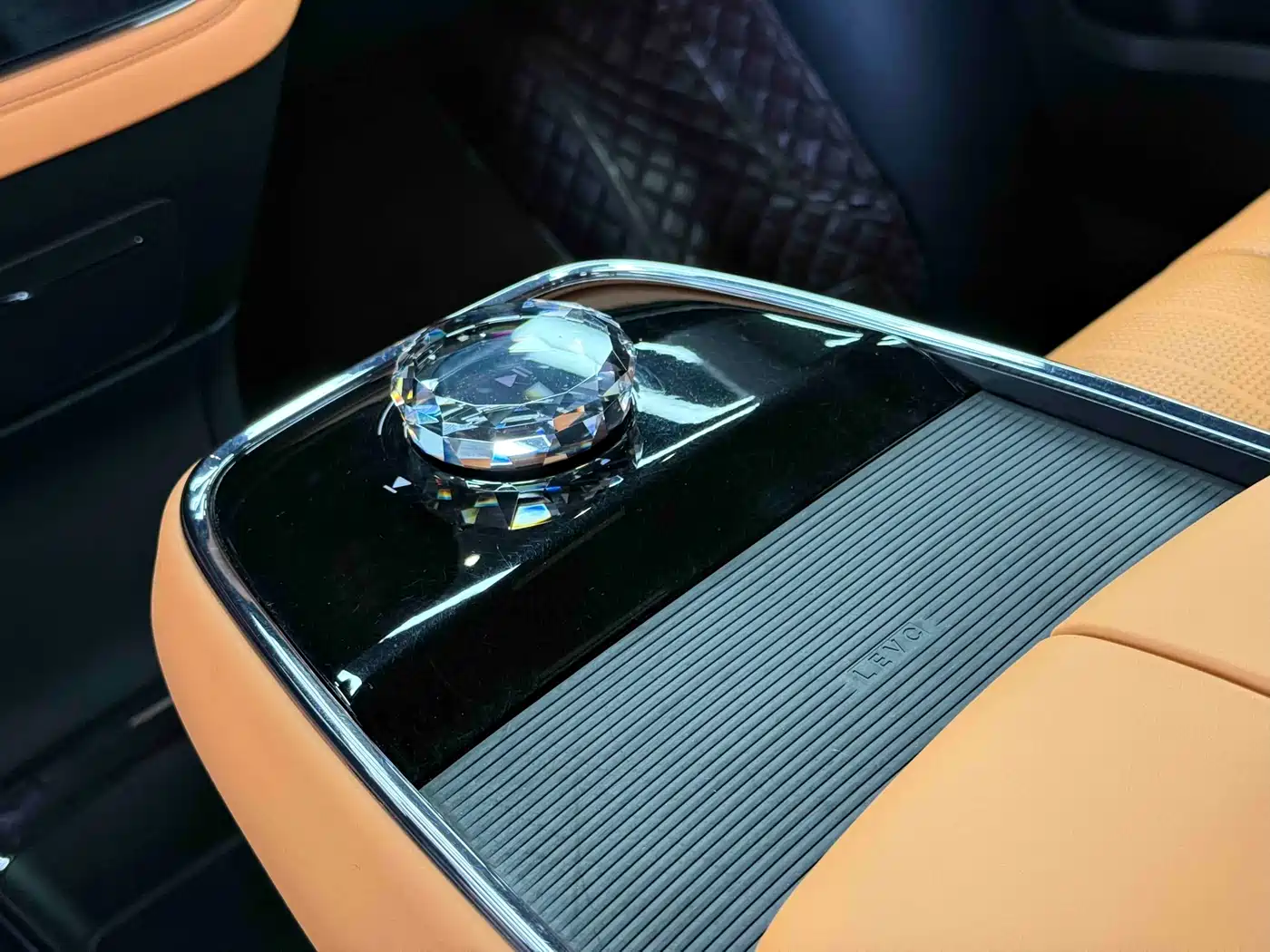 GEELY GALAXY WING TRUE L380