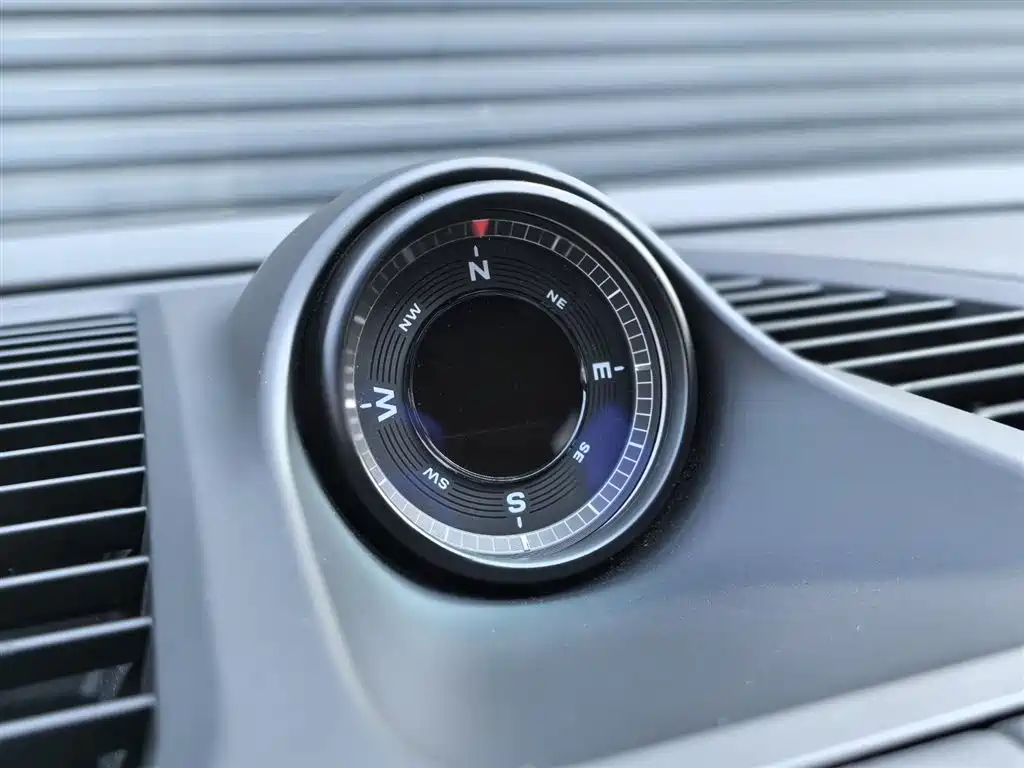 PORSCHE MACAN NEW ENERGY