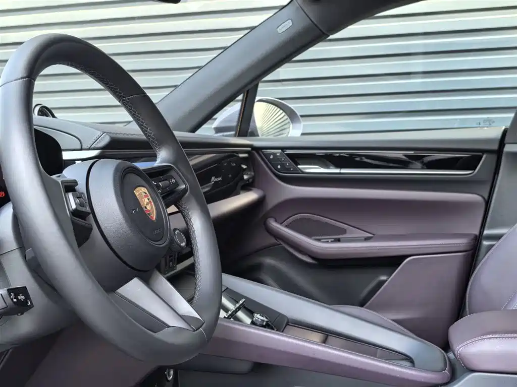 PORSCHE MACAN NEW ENERGY