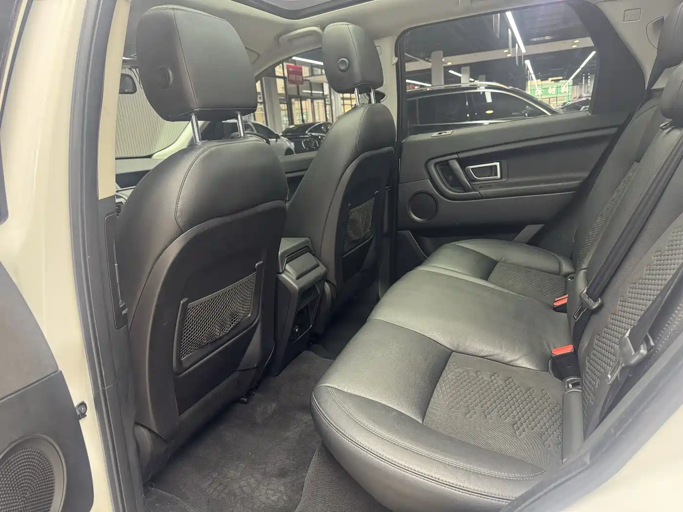 Land Rover Discovery Sport 2018 240PS PURE Edition фото 10
