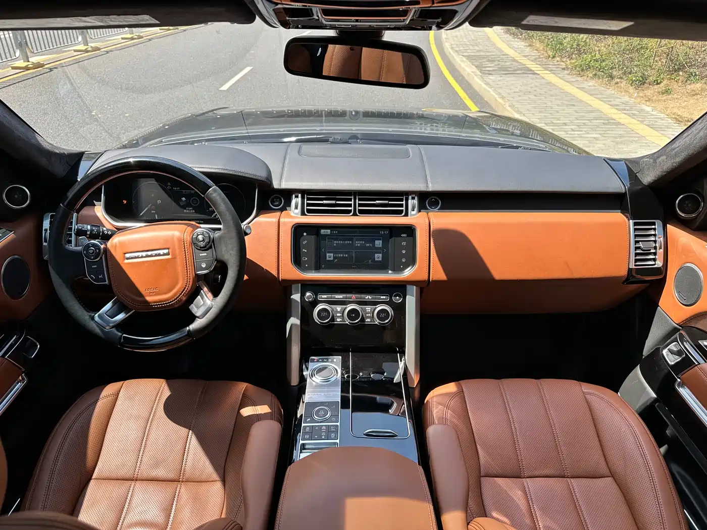 LAND ROVER RANGE ROVER