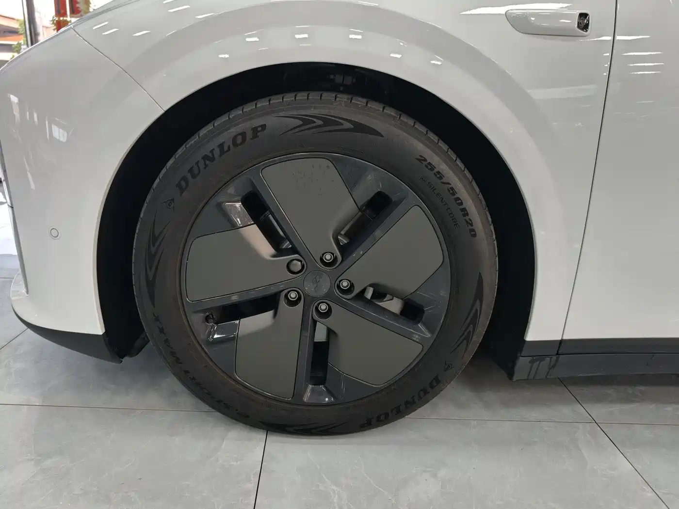 Li Auto i6 2026 2025 2WD Base Model