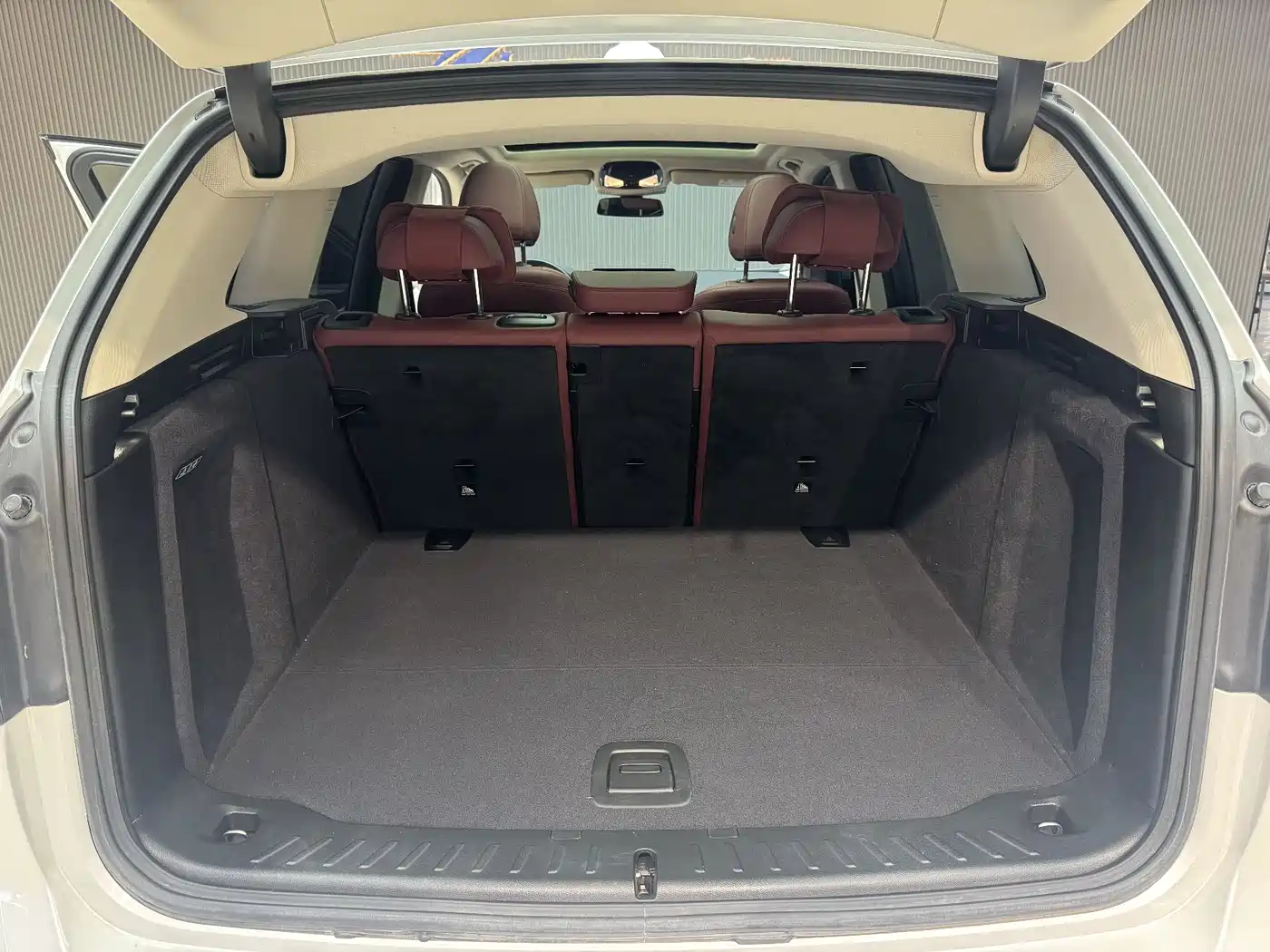 BMW iX3 2022 Leading Edition фото 11