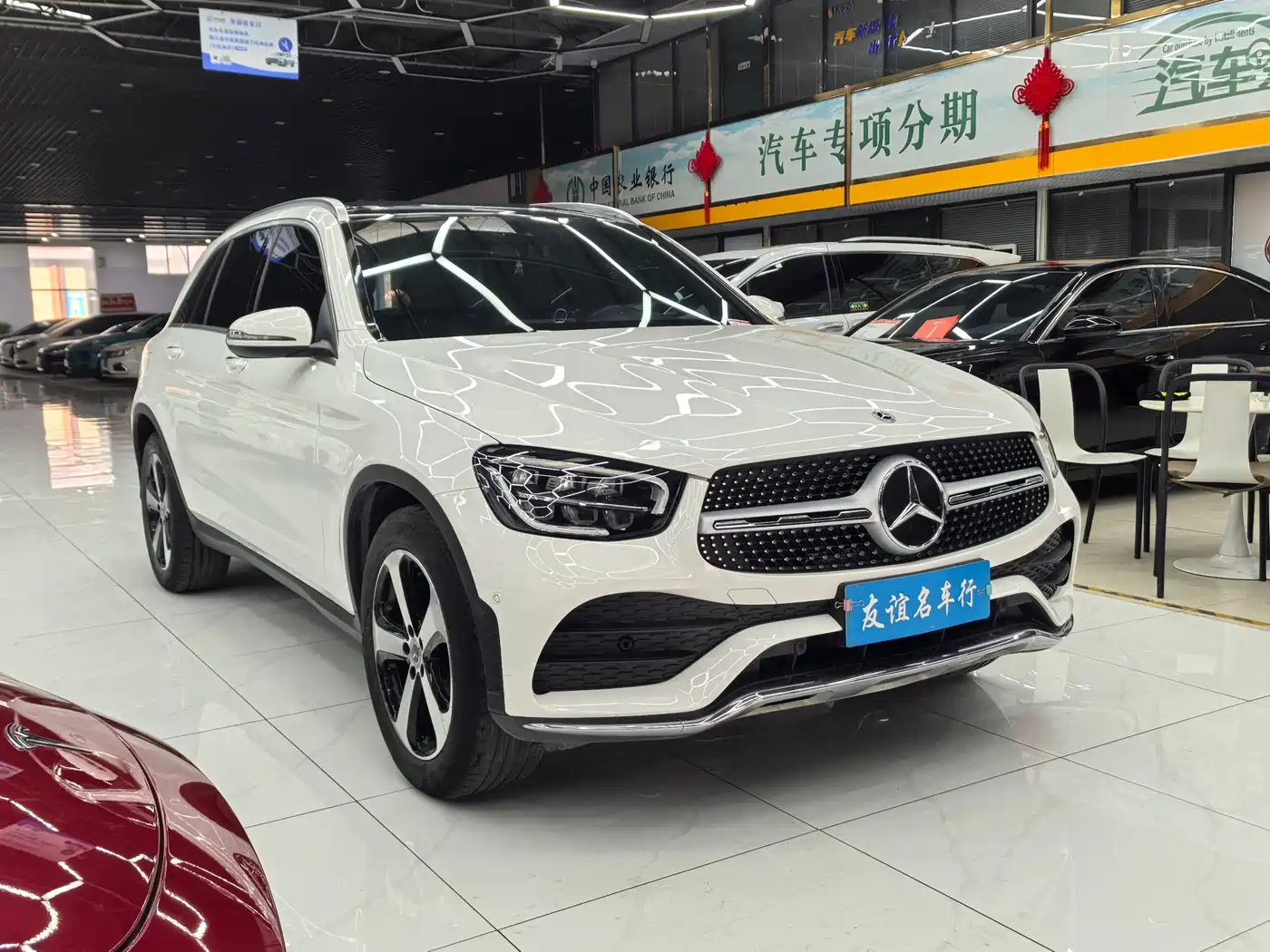 MERCEDES-BENZ GLC