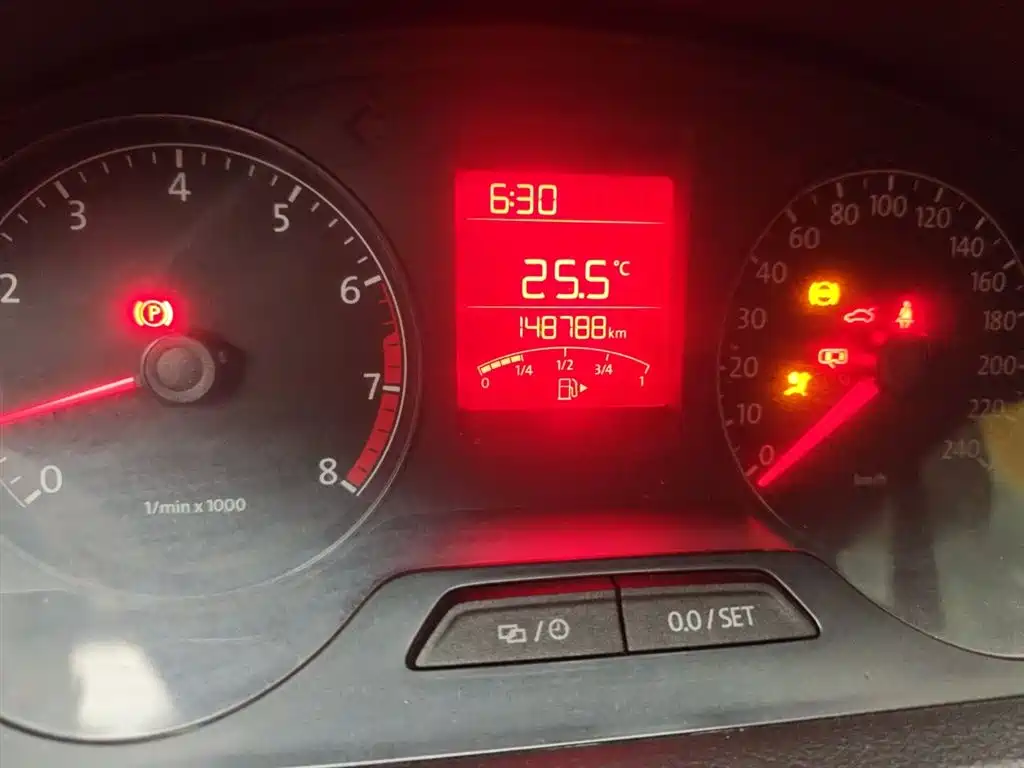 Volkswagen Santana 2015 1.4L Manual Trend Edition фото 5
