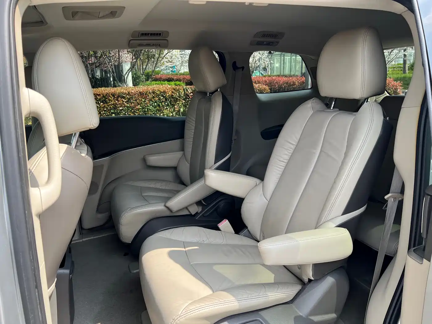 Buick GL8 2011 3.0L GT Luxury Business Elegance Edition фото 16
