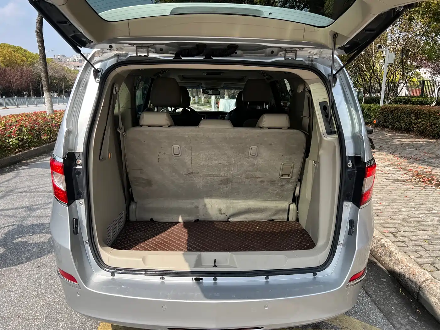 Buick GL8 2011 3.0L GT Luxury Business Elegance Edition фото 19