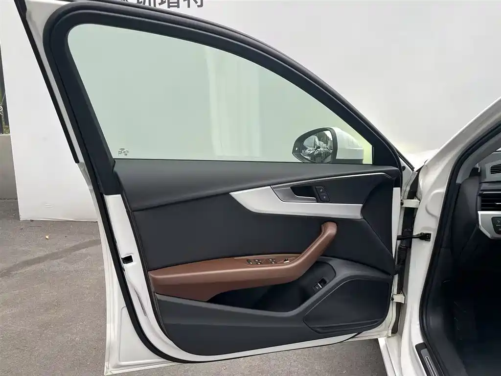 Audi A4L 2019 40 TFSI Fashion (China V) фото 11