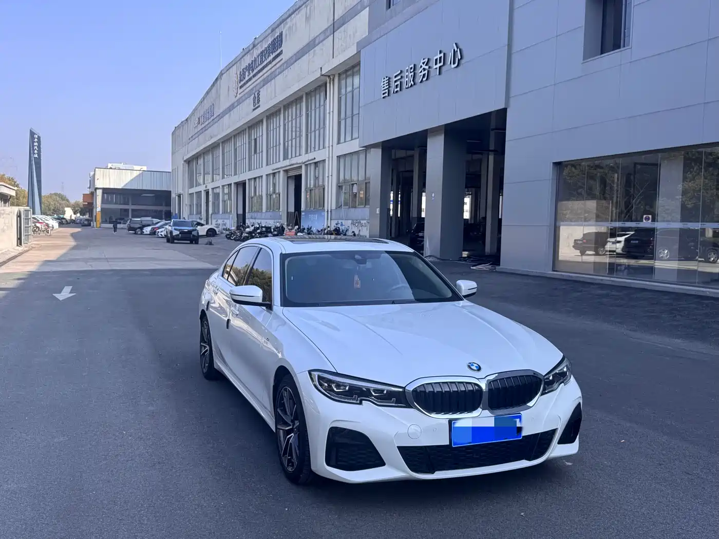 BMW 3 Series 2020 325Li M Sport Package фото 3