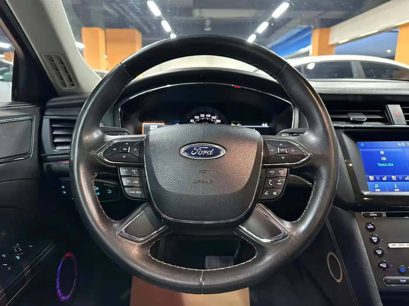 FORD TAURUS