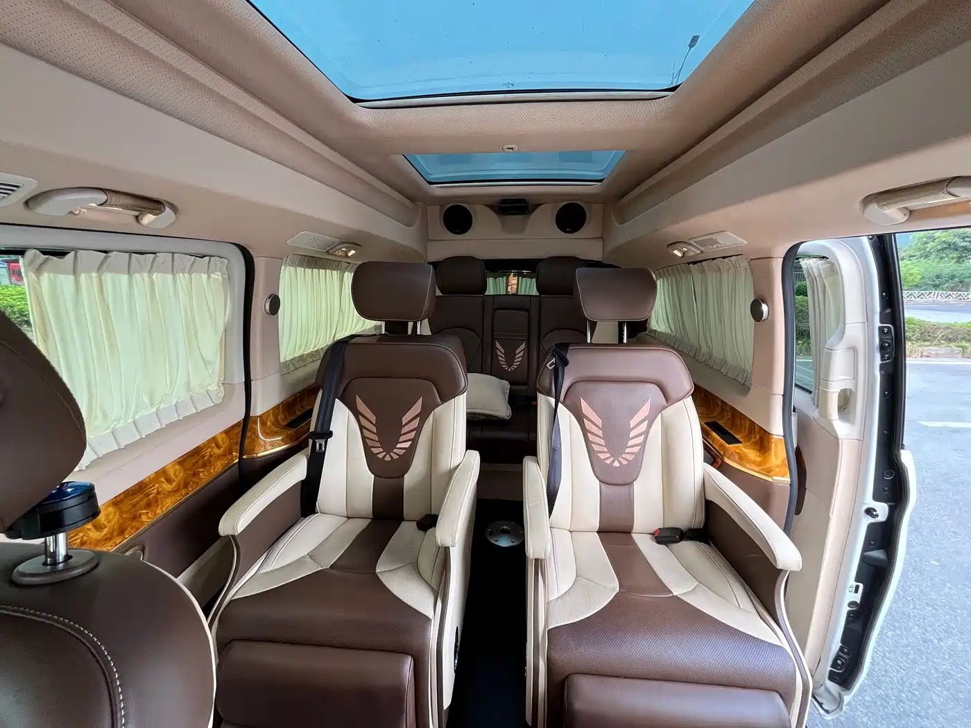 Mercedes-Benz V-Class 2016 V 260 L Premium Long фото 11