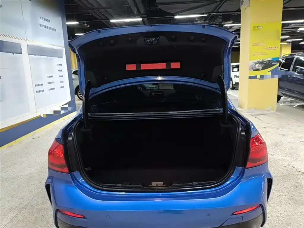 BMW 1 Series 2020 Model 125i Leading M Sport Package фото 19