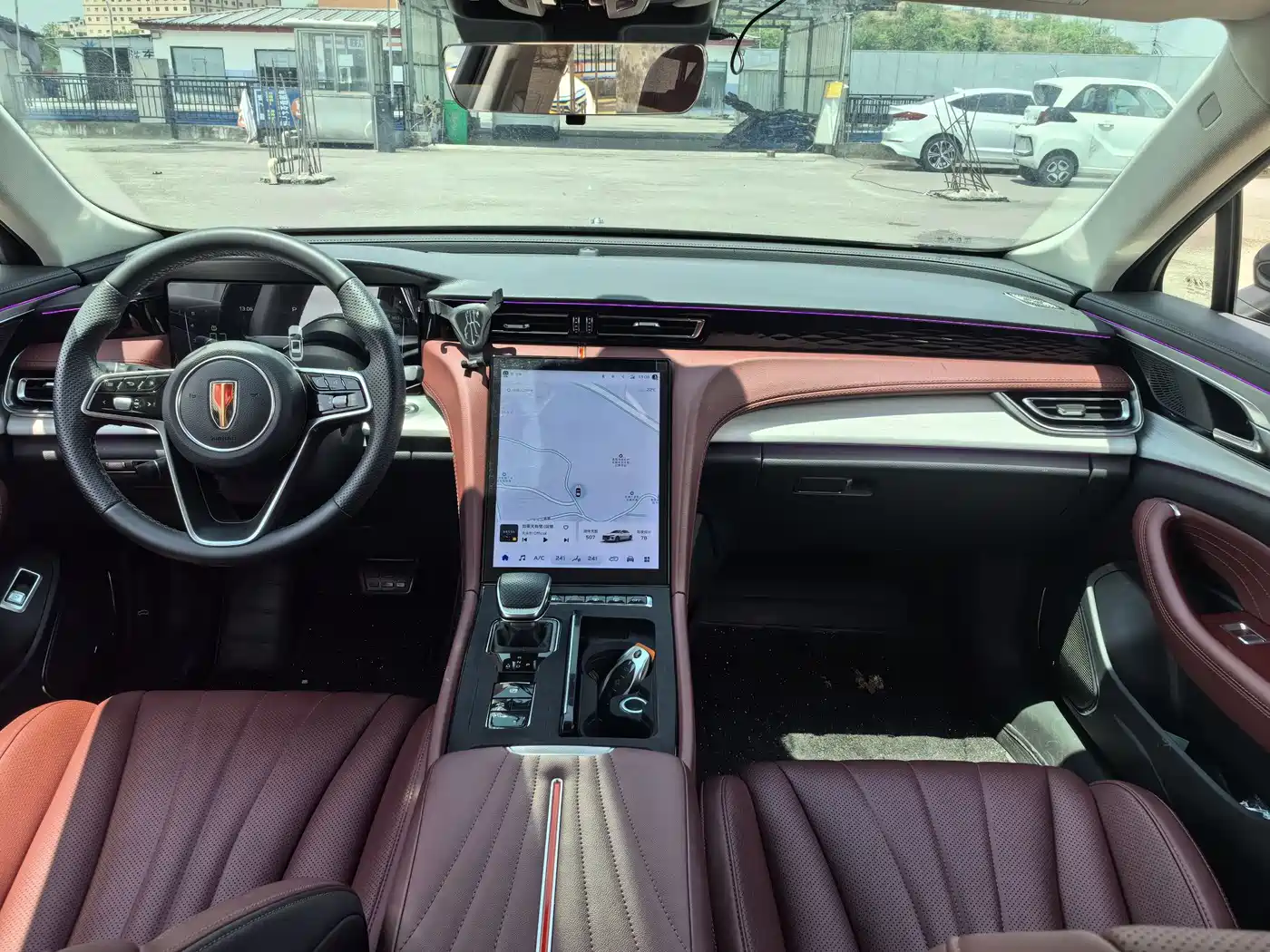 Hongqi H5 2024 1.5T DCT Smart Connect Flag Rhythm Edition фото 7