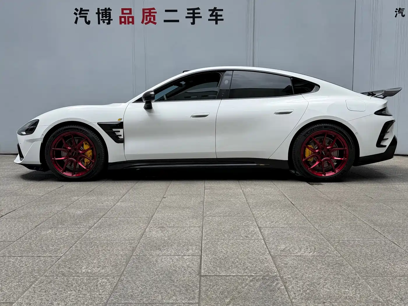 XIAOMI CAR XIAOMI SU7