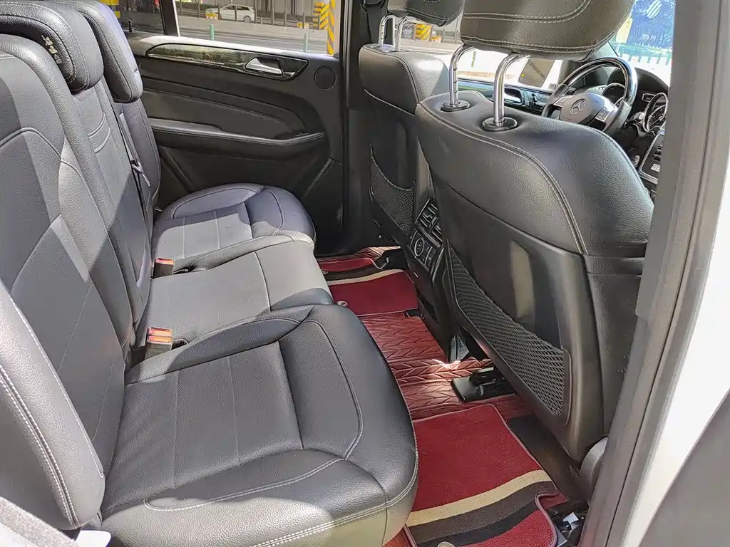 Mercedes-Benz M-Class фото 11