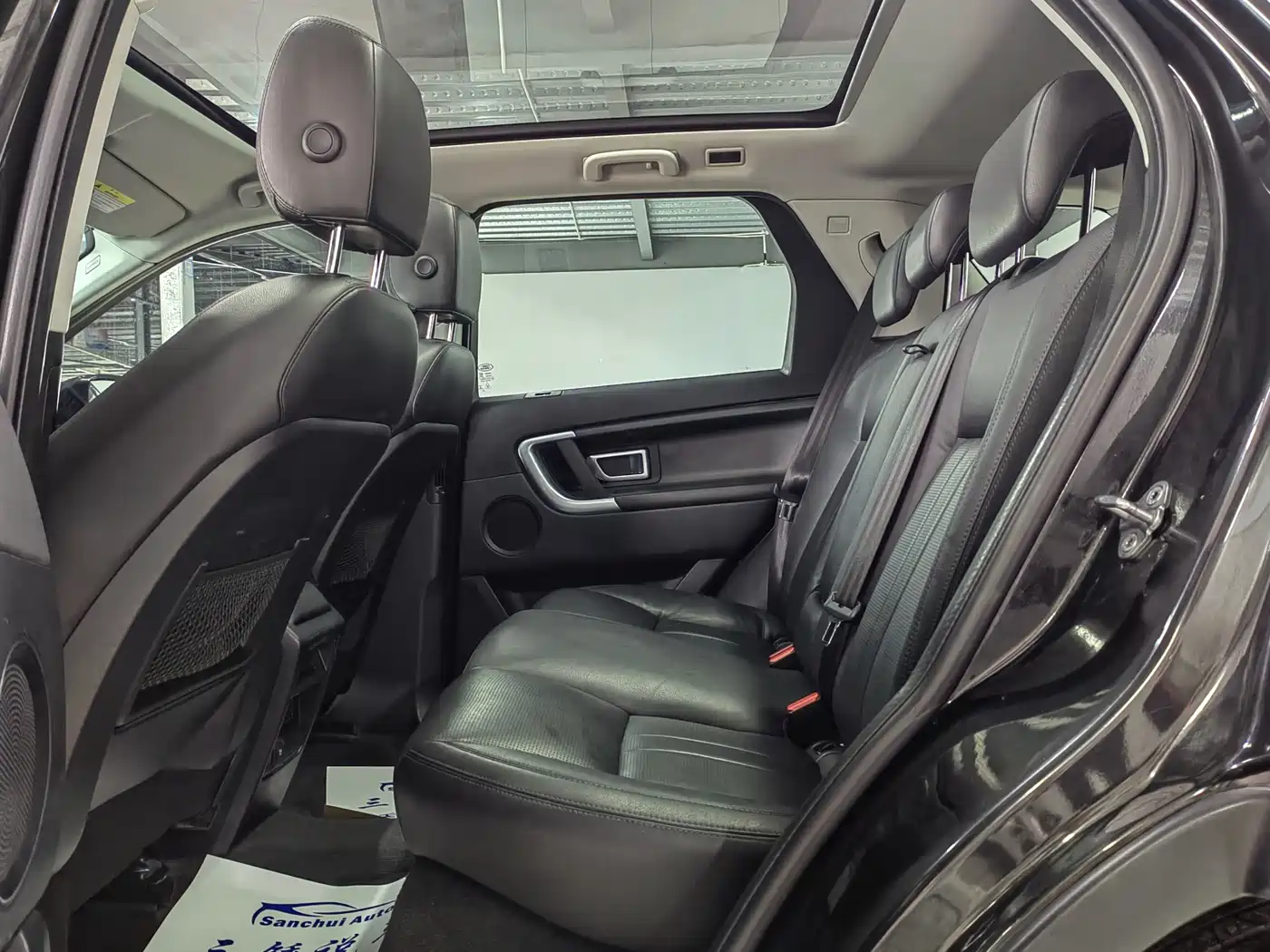 Land Rover Discovery Sport 2019 240PS SE Edition China V фото 11