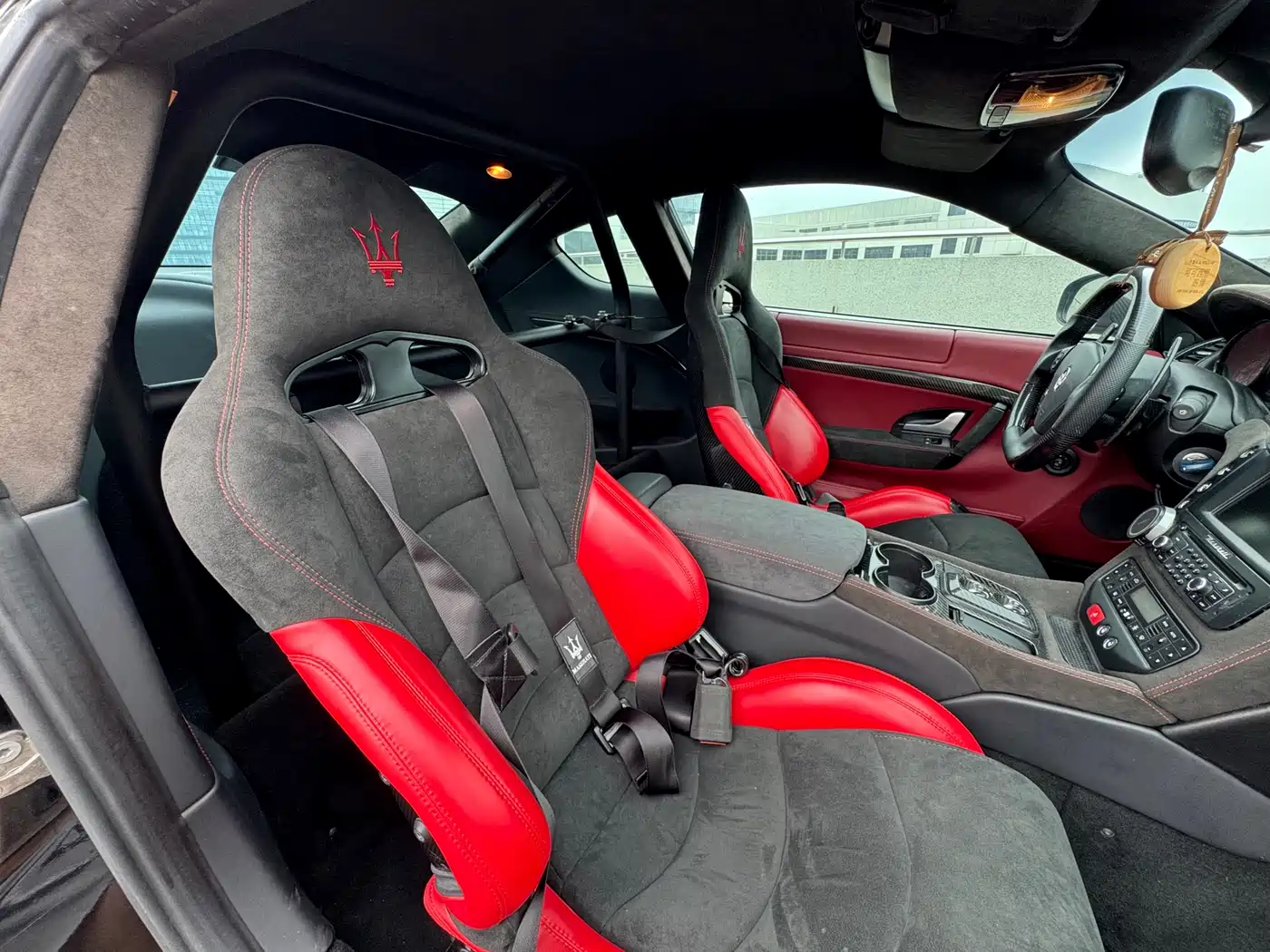 Maserati GranTurismo 2015 4.7L MC Centennial Edition фото 12