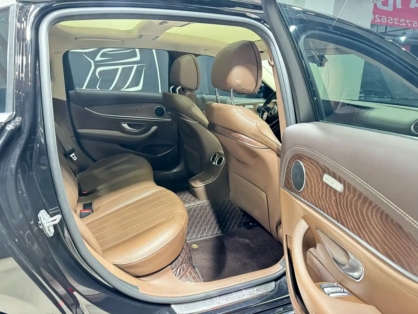 Mercedes-Benz E-Class 2023 E 300 L Fashion фото 8