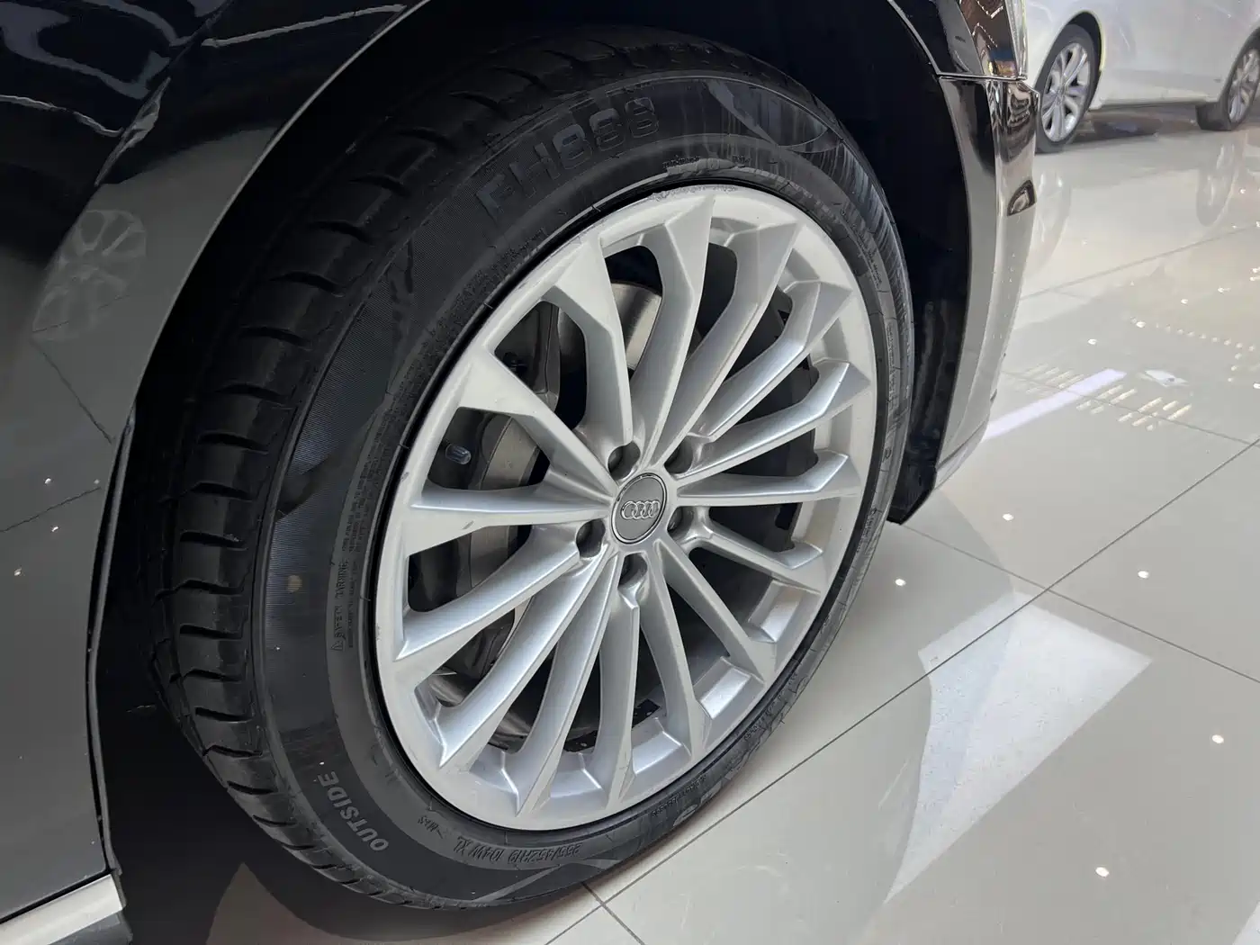 Audi A8 2019 Plus A8L 50 TFSI quattro Comfort фото 19