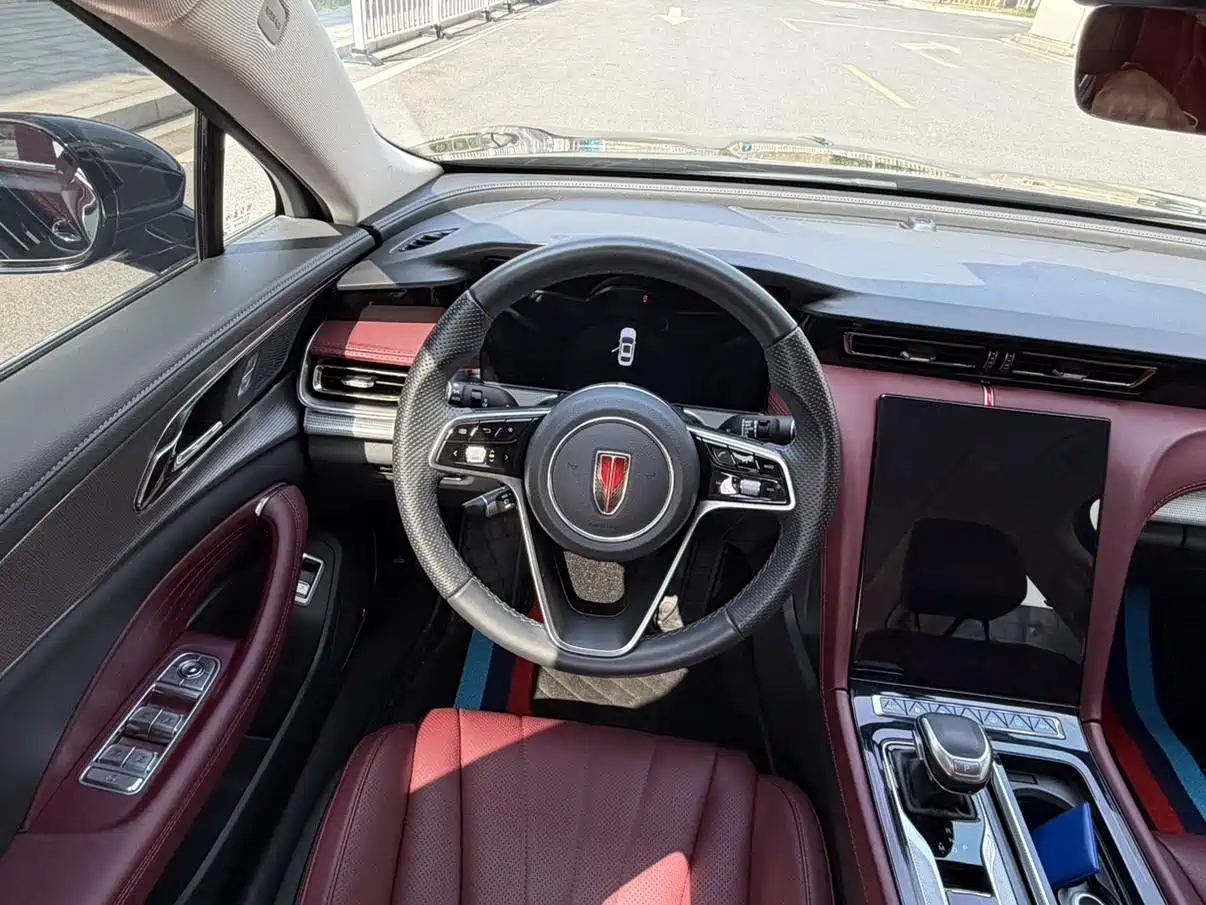 Hongqi H5 2024 2.0T Automatic Smart Connect Flag Smooth Edition фото 10