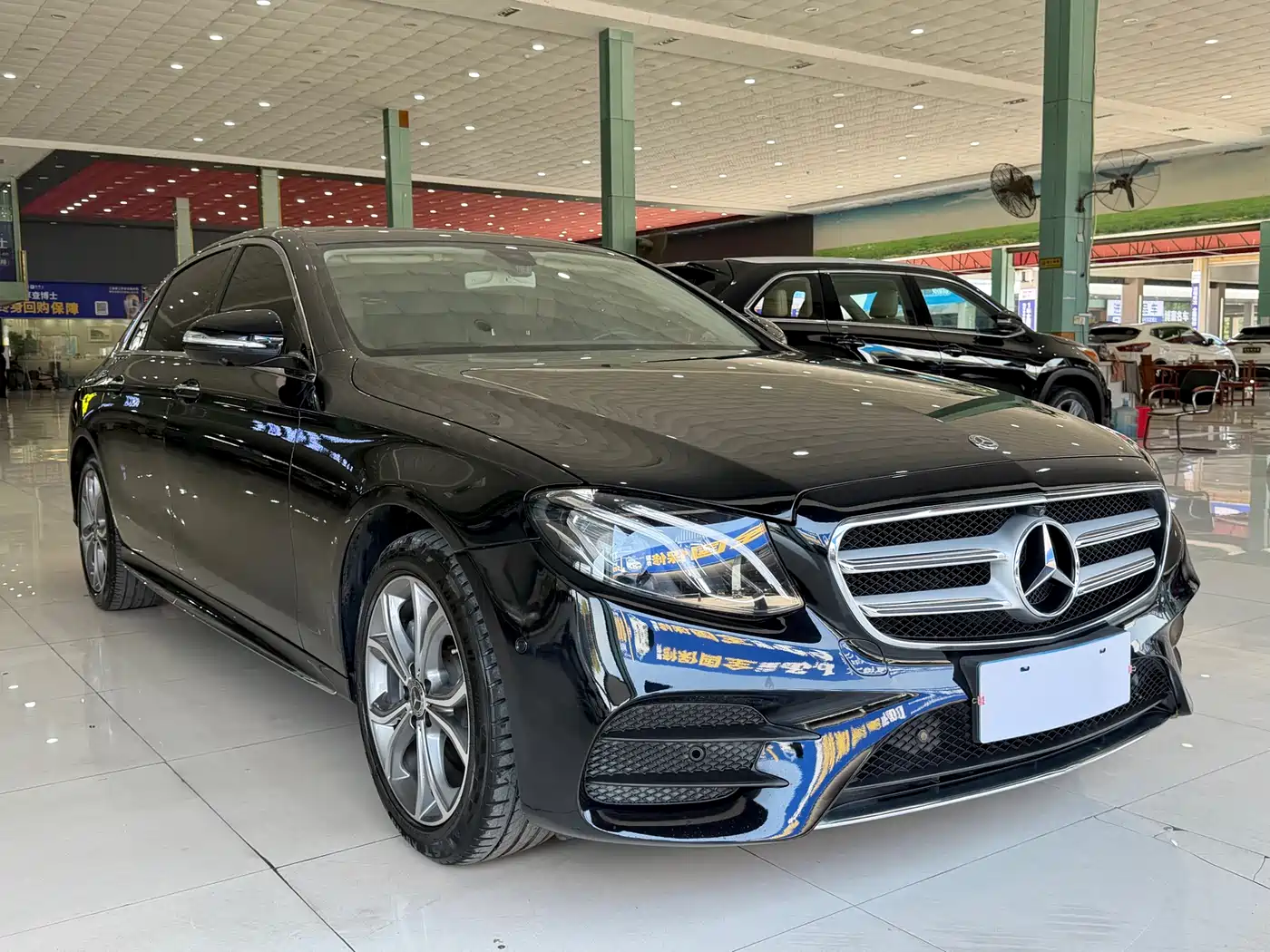 Mercedes-Benz E-Class 2020 E 300 L Sport Luxury Model фото 3