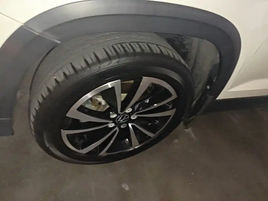 Фото 23 - Volkswagen Tharu