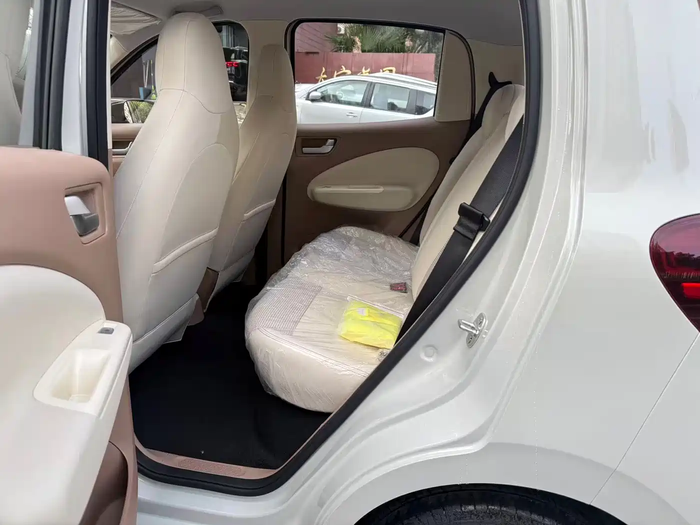 Wuling Motors Hongguang MINIEV 2026 2025 4-Door Advanced