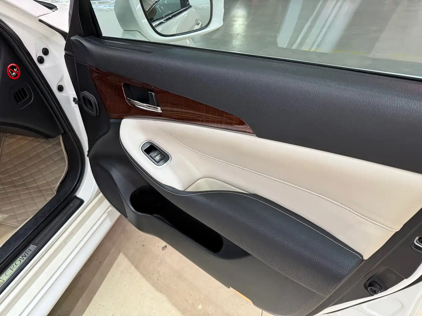 Toyota Crown 2015 2.0T Fashion фото 27
