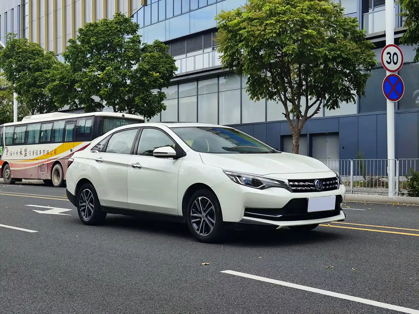 Venucia D60 2020 2019 100K Glory 1.6L XL CVT Chen Ku Edition China V