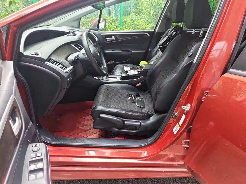 Honda Jade 2014 2013 1.8L Automatic Comfort Edition 6-seater