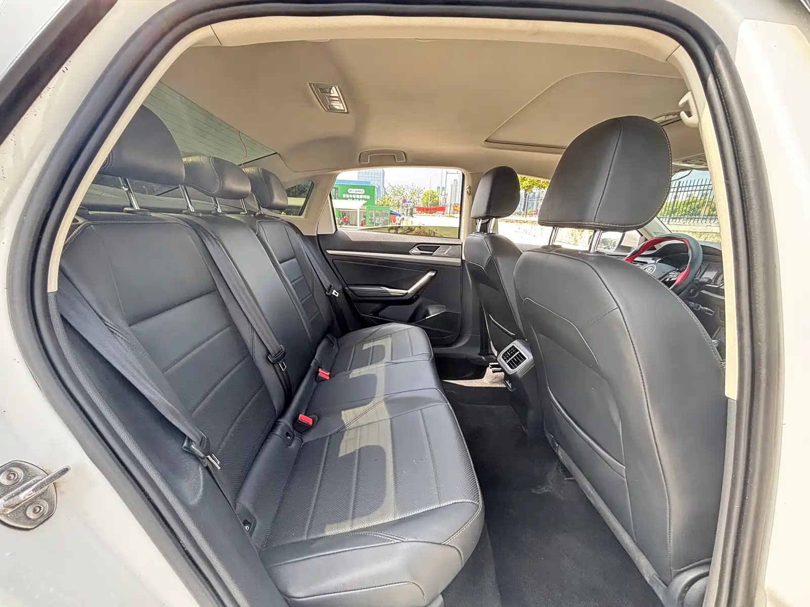 Photo 12 - Volkswagen Lavida