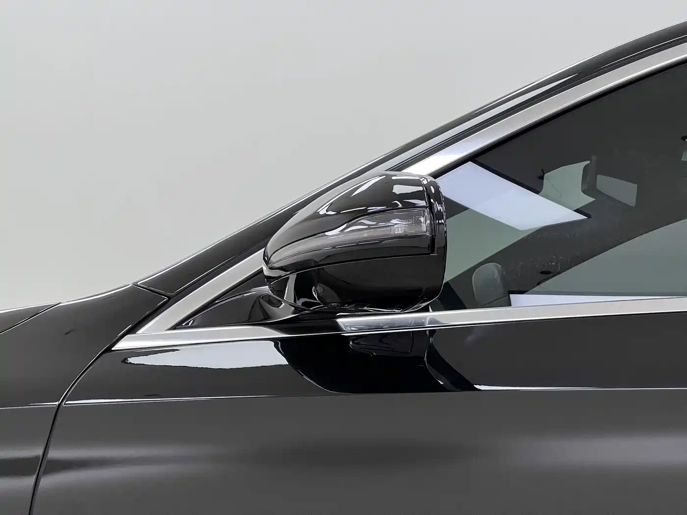 Mercedes-Benz E-Class 2021 E 300 L Sport Fashion фото 36
