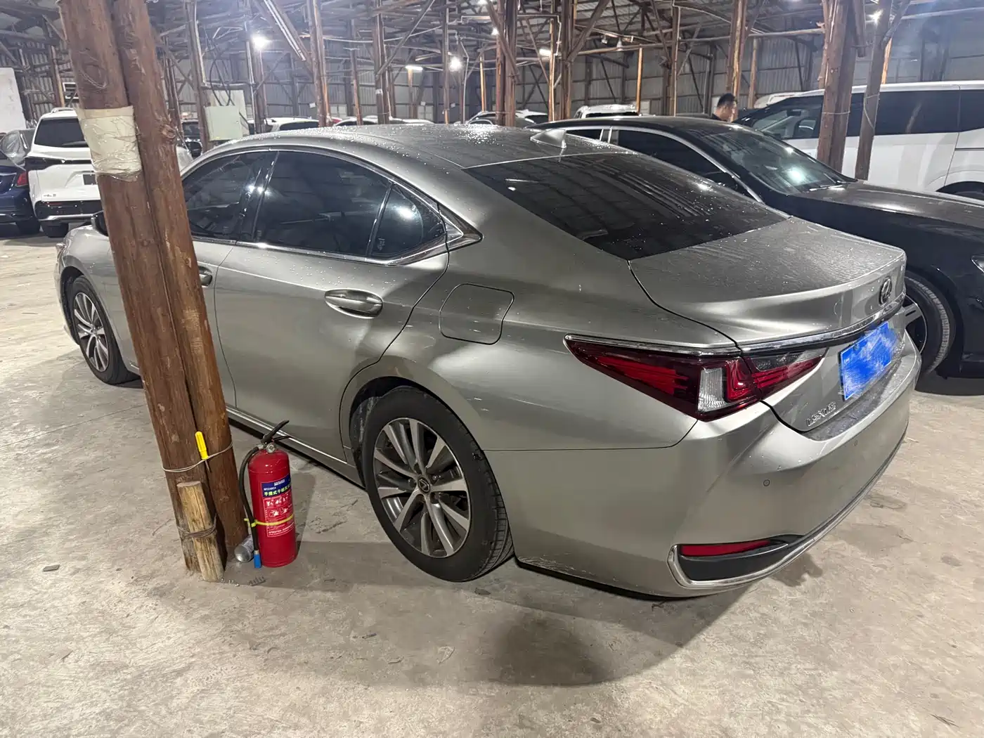 Lexus ES 2018 200 Excellence Edition China V фото 3